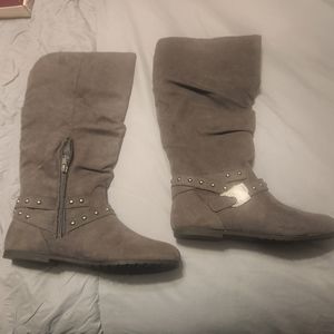 SO Grey boots